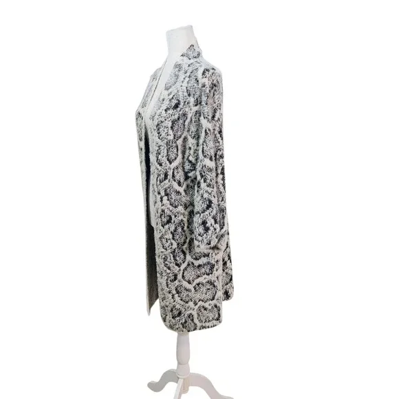 Coco + Carmen Fuzzy Animal Print Long Cardigan Sweater Fall Winter Cozy S / M‎ - Picture 3 of 11